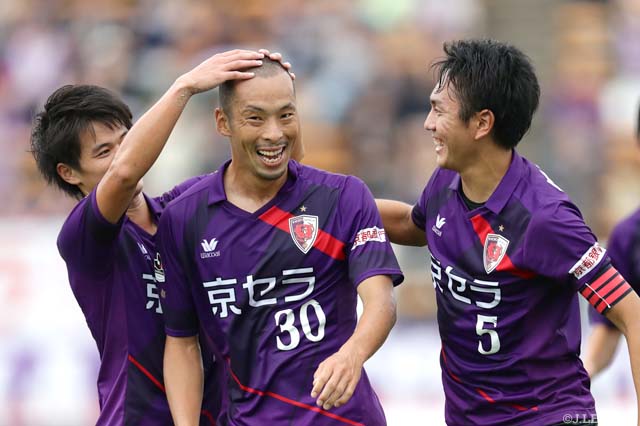 38分、石櫃 洋祐（#30）がゴールをあげて、京都が同点に追いつく【明治安田Ｊ２ 第37節 京都vs熊本】