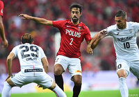 鋭いシュートで神戸ゴールを強襲したマウリシオ（浦和）【明治安田Ｊ１ 第29節 浦和vs神戸】