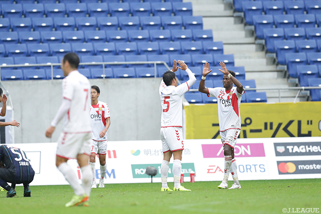 71分、74分に立て続けにゴールを決めてチームに勝利をもたらしたニウド（福島）【明治安田Ｊ３ 第27節 Ｇ大23vs福島】