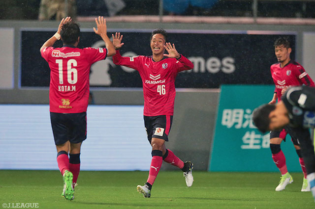 第15節以来の得点となる逆転ヘッドを押し込んだ清武 弘嗣（Ｃ大阪）【明治安田Ｊ１ 第29節 鳥栖vsＣ大阪】