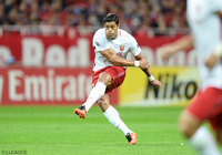 パワフルなシュートで浦和ゴールを強襲したフッキ（上海上港）【ＡＣＬ 準決勝 第2戦 浦和vs上海上港】