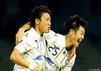 3分、この日25歳になった吉田 眞紀人（#7）のバースデーゴールで町田が先制【明治安田Ｊ２ 第38節 横浜FCvs町田】