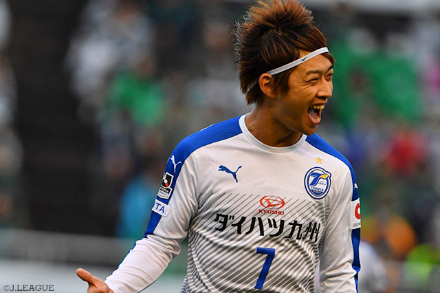 ドリブルでの仕掛けから追加点を奪取した松本 怜（大分）【明治安田Ｊ２ 第38節 松本vs大分】