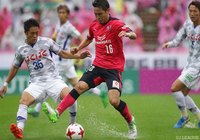  降り続く雨で、ピッチはところどころで水しぶきがあがる状況に【明治安田Ｊ１ 第30節 Ｃ大阪vs甲府】