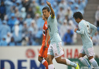 FKから同点ゴールをワンタッチで押し込んだ大井 健太郎（磐田）【明治安田Ｊ１ 第30節 磐田vs新潟】