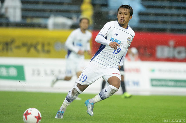 第28節以来先発出場でセットプレーのキッカーを務めた太田 徹郎（山形）【明治安田Ｊ２ 第38節 讃岐vs山形】