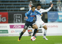 両チーム最多4本のシュートで2試合連続ゴールを狙った原 一樹(讃岐)【明治安田J2 第38節 讃岐vs山形】