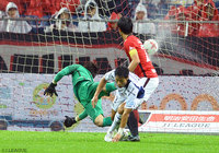 赤﨑 秀平の今季リーグ戦初得点でふたたび追い付いたＧ大阪【明治安田Ｊ１ 第30節 浦和vsＧ大阪】