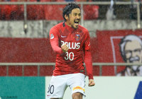 勝越し点を挙げてリーグ戦得点数を20に伸ばし、得点ランキング単独首位に浮上した興梠 慎三（浦和）【明治安田Ｊ１ 第30節 浦和vsＧ大阪】