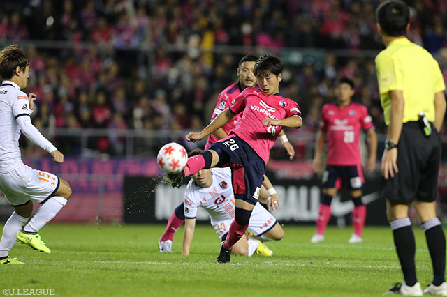 先発フル出場で中盤を支えた秋山 大地（Ｃ大阪）【天皇杯 準々決勝 Ｃ大阪vs大宮】