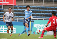 先制点を挙げ、YS横浜のＪ３通算100点目を記録した奥田 晃也【明治安田Ｊ３ 第29節 YS横浜vs鹿児島】