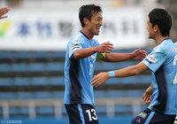 ハットトリックを達成し、圧巻の6試合連続ゴールとなった辻 正男（YS横浜）【明治安田Ｊ３ 第29節 YS横浜vs鹿児島】