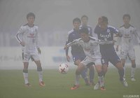 試合途中から発生した濃霧が両チームの選手を苦しめた【明治安田Ｊ３ 第29節 沼津vsＣ大23】