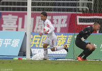 Ｊ２通算50試合目の節目に古巣から同点ゴールを決めた大竹 洋平（岡山）【明治安田Ｊ２ 第39節 湘南vs岡山】