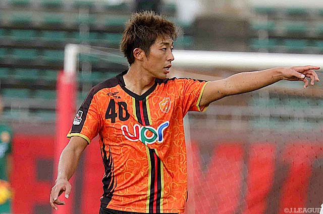 何度も好機を演出した小塚 和季（山口）だったが、ゴールには結び付かず【明治安田Ｊ２ 第39節 山口vs金沢】