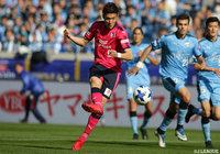 先制点となるシュートを放つ杉本 健勇（Ｃ大阪）【ルヴァンカップ 決勝 Ｃ大阪vs川崎Ｆ】