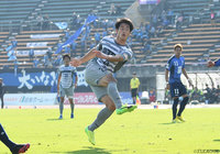 2試合連続得点となる先制点でゴールラッシュの口火を切った田中 智大（秋田）【明治安田Ｊ３ 第30節 富山vs秋田】