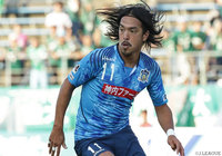 あわや逆転ゴールという惜しい一撃を放った馬場 賢治（讃岐）【明治安田Ｊ２ 第40節 讃岐vs松本】