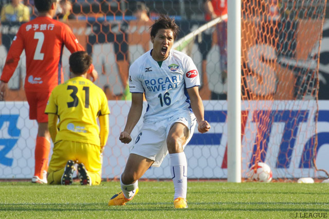 渡 大生の4試合ぶりのゴールで均衡を破った徳島【明治安田Ｊ２ 第40節 愛媛vs徳島】