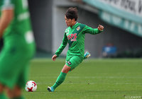 積極果敢なミドルシュートで先制点を呼び込んだ高木 善朗（東京Ｖ）【明治安田Ｊ２ 第40節 東京Ｖvs山口】