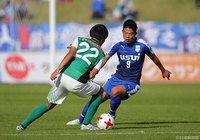 何度かチャンスを演出した中村 亮太（沼津）【明治安田Ｊ３ 第30節 沼津vs相模原】