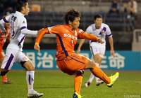 愛媛は2点ビハインドとなった直後に有田 光希を投入するもゴールならず【明治安田Ｊ２ 第33節 愛媛vs京都】