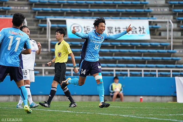 後藤 京介のＪ初得点を含む2ゴールで一時は逆転に成功したYS横浜【明治安田Ｊ３ 第31節 YS横浜vsＧ大23】