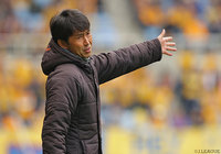 石井 正忠監督（大宮）の初采配となったが、10人での戦いを強いられて無念の黒星【明治安田Ｊ１ 第32節 仙台vs大宮】