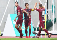 巧みなボールコントロールから同点ゴールを奪った渡邉 千真（神戸）【明治安田Ｊ１ 第32節 神戸vs広島】