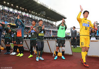 Ｊ１ホーム通算50勝を達成し、20周年記念試合に華を添えた鳥栖【明治安田Ｊ１ 第32節 鳥栖vsFC東京】