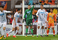 ファインセーブでゴールを死守したク ソンユン（札幌）【明治安田Ｊ１ 第32節 清水vs札幌】