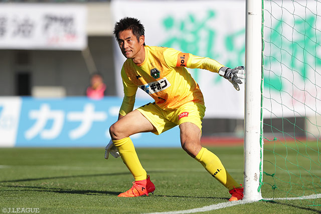 自身のＪリーグ通算500試合目を無失点に抑え切った川口 能活（相模原）【明治安田Ｊ３ 第32節 相模原vsＦ東23】