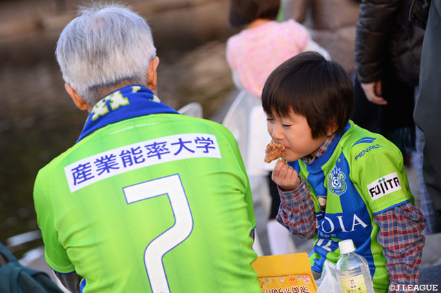 湘南からあげ食べて、応援だ！【明治安田Ｊ２ 第42節 湘南vs町田】