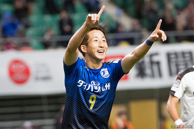 逆転PKを冷静に決めて4試合ぶりの白星を引き寄せた後藤 優介（大分）【明治安田Ｊ２ 第42節 大分vs熊本】