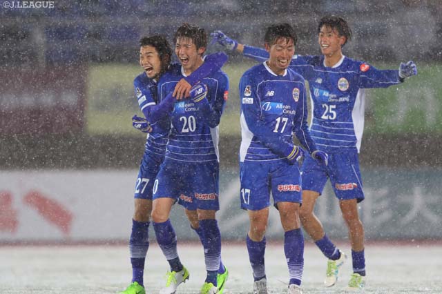 36分、茂木 力也（#20）のゴールで山形が逆転。最終戦を勝利で飾った【明治安田Ｊ２ 第42節 山形vs岐阜】