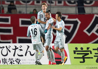 持ち味の高さと強さを生かした先制ヘッドを決めたウェリントン（福岡）【明治安田Ｊ２ 第42節 岡山vs福岡】