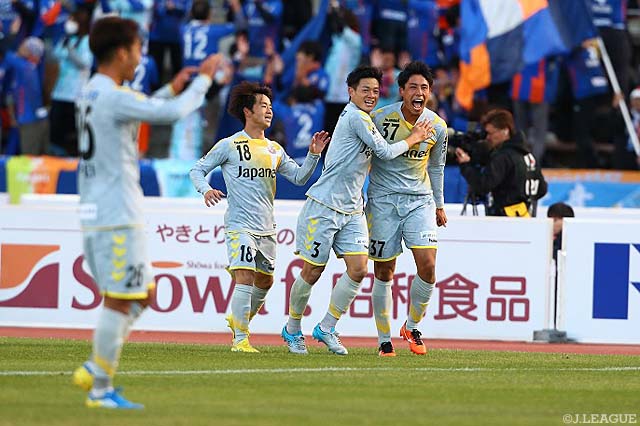 9分、平松 宗（#37）のゴールで長崎が先制【明治安田Ｊ２ 第42節 群馬vs長崎】