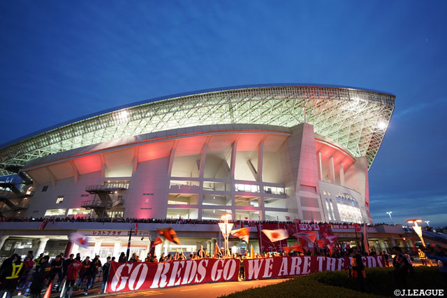 幻想的にライトアップされた決戦の地・埼玉スタジアム２００２【ACL 決勝 第2戦 浦和vsアルヒラル】