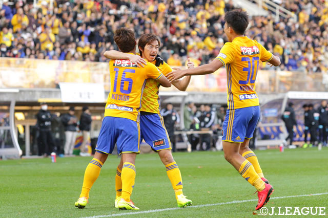 28分に逆転ゴールを決めた石原 直樹（仙台）【明治安田Ｊ１ 第33節 仙台vs横浜FM】