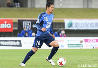 ヘディングシュートを決めた登崎 雅貴（富山）、チームの連敗を4でストップさせた【明治安田Ｊ３ 第33節 富山vs鳥取】