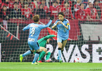 14分に小林 悠が今季20点目を押し込み、待望の先制点を奪った川崎Ｆ【明治安田Ｊ１ 第33節 浦和vs川崎Ｆ】