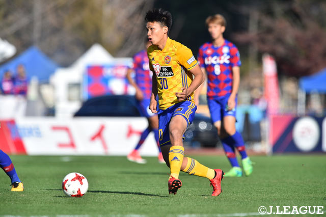 先発した西村 拓真（仙台）は積極的にゴールを狙った【明治安田Ｊ１ 第34節 甲府vs仙台】