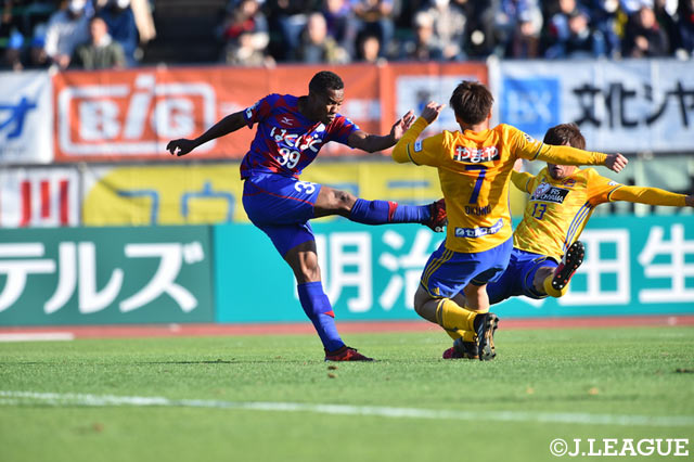 リンスのロスタイム弾で勝利した甲府だったが無念のＪ２降格【明治安田Ｊ１ 第34節 甲府vs仙台】