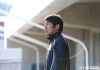 勝って優勝を決めたい秋田の杉山 弘一監督【明治安田Ｊ３ 第34節 鳥取vs秋田】