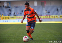 オーバーヘッドシュートで先制点を決めた都並 優太（長野）【明治安田Ｊ３ 第34節 長野vs北九州】