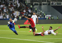 試合終盤にラファエル シルバ（浦和）が放った一撃は惜しくもポストを叩いた【FIFAクラブワールドカップ UAE 2017 アルジャジーラvs浦和】