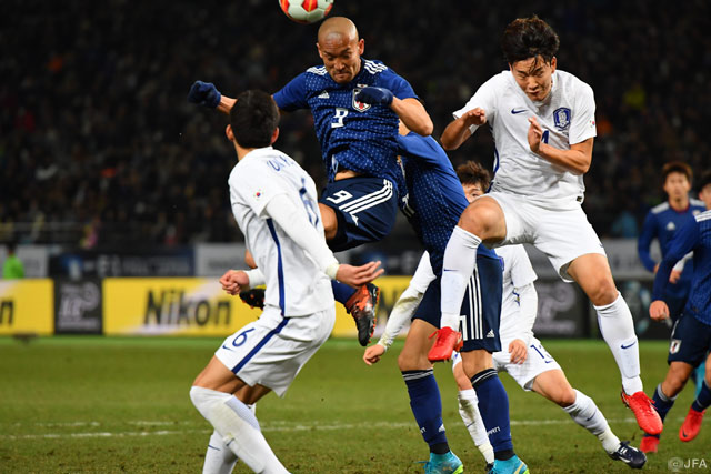 川又 堅碁（磐田）が打点の高いヘディングで合わせるも惜しくもゴールならず【EAFF E-1サッカー選手権2017決勝大会 日本vs韓国】