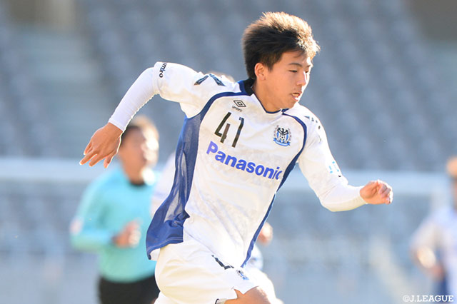 開始早々に先制点をあげた原田 烈志（Ｇ大阪ユース）【JINYC GS 第1節 Ｇ大阪ユースvs浦項スティーラーズ】