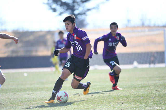 安定したプレーで攻守に貢献した上月 壮一郎（京都Ｕ-18）【JINYC GS 第3節 京都Ｕ-18vsシャペコエンセ】