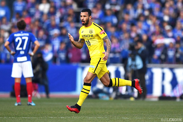 鮮やかなロングシュートで先制点をねじ込んだハモン ロペス（柏）【天皇杯 準決勝 横浜FMvs柏】